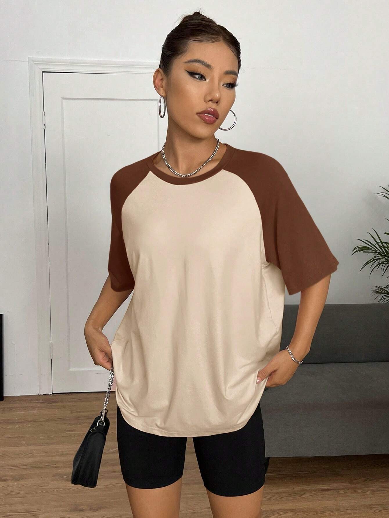 SXV Loose Fit Contrast Color Short Raglan Sleeve T-Shirt With Round Neck