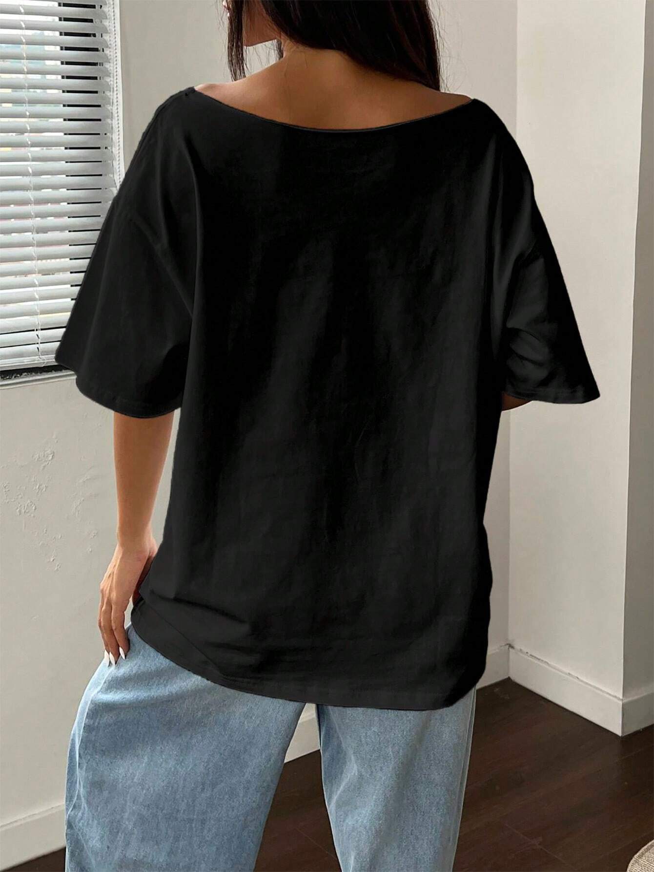 SXV 1pc Loose Off Shoulder Oversized T-Shirt With Number 24 Print Graphic Tees
