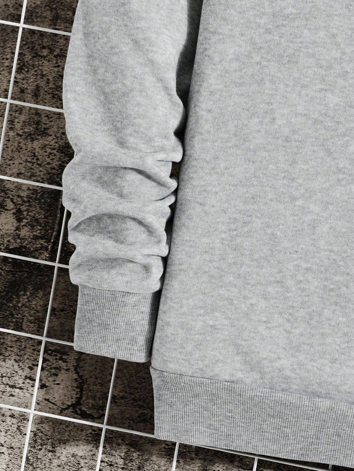 SXV Men's Letter Print Crew Neck Long Sleeve Casual Loose Fit Sweatshirt
