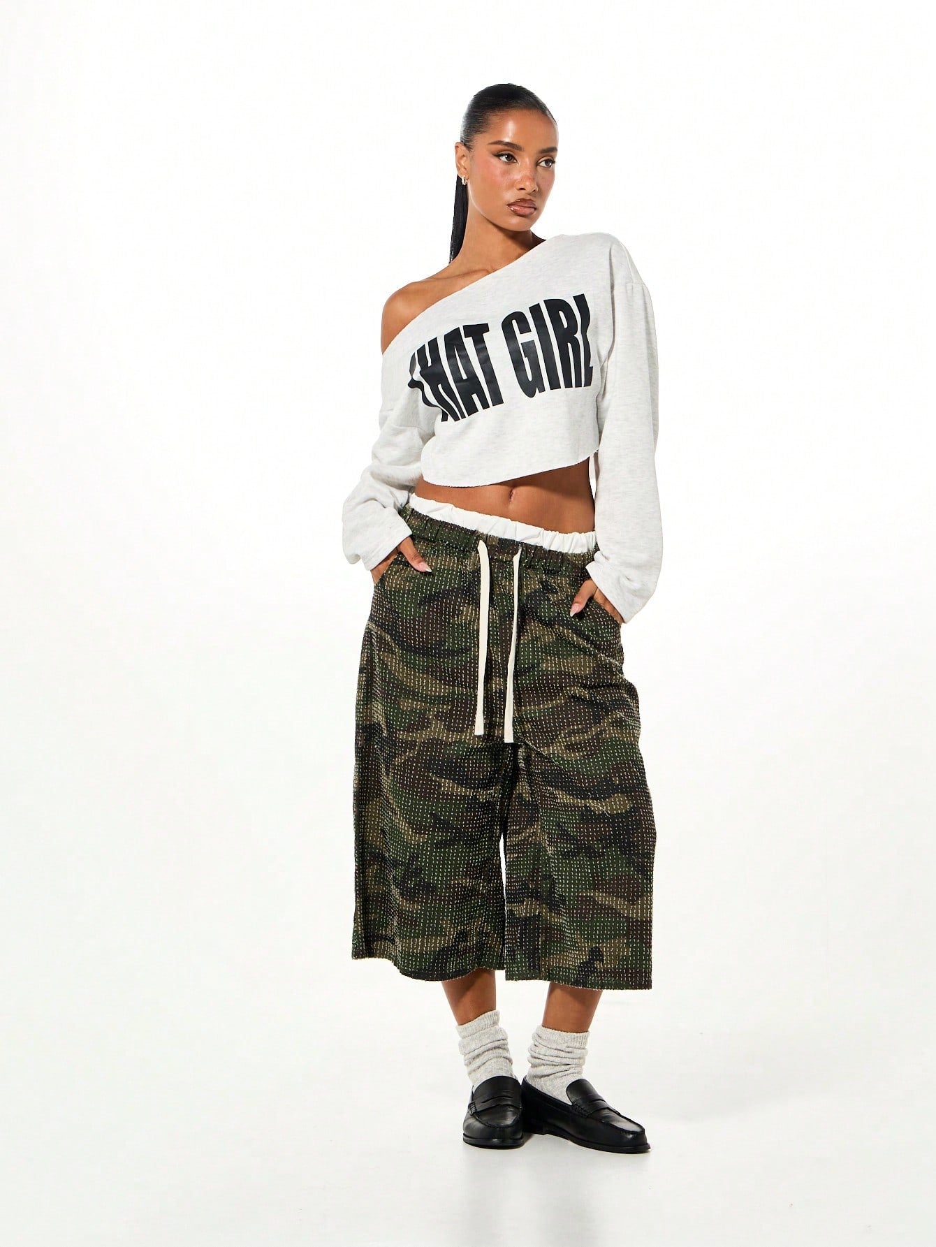 SXV Oversized Cropped Off Shoulder Graphic Sweatshirt With That Girl Text Print Long Sleeve Casual Winter Top