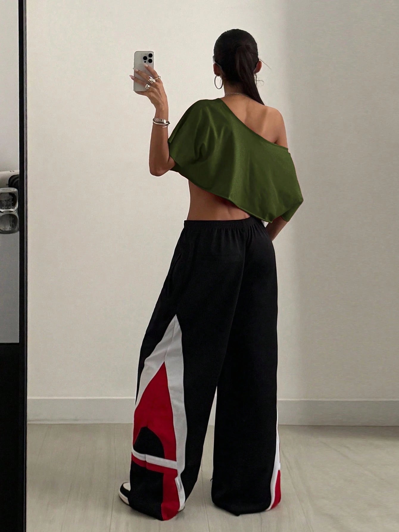 SXV Streetwear Going Out Sport Casual Graphic Off Shoulder Slouchy Cropped green Tee