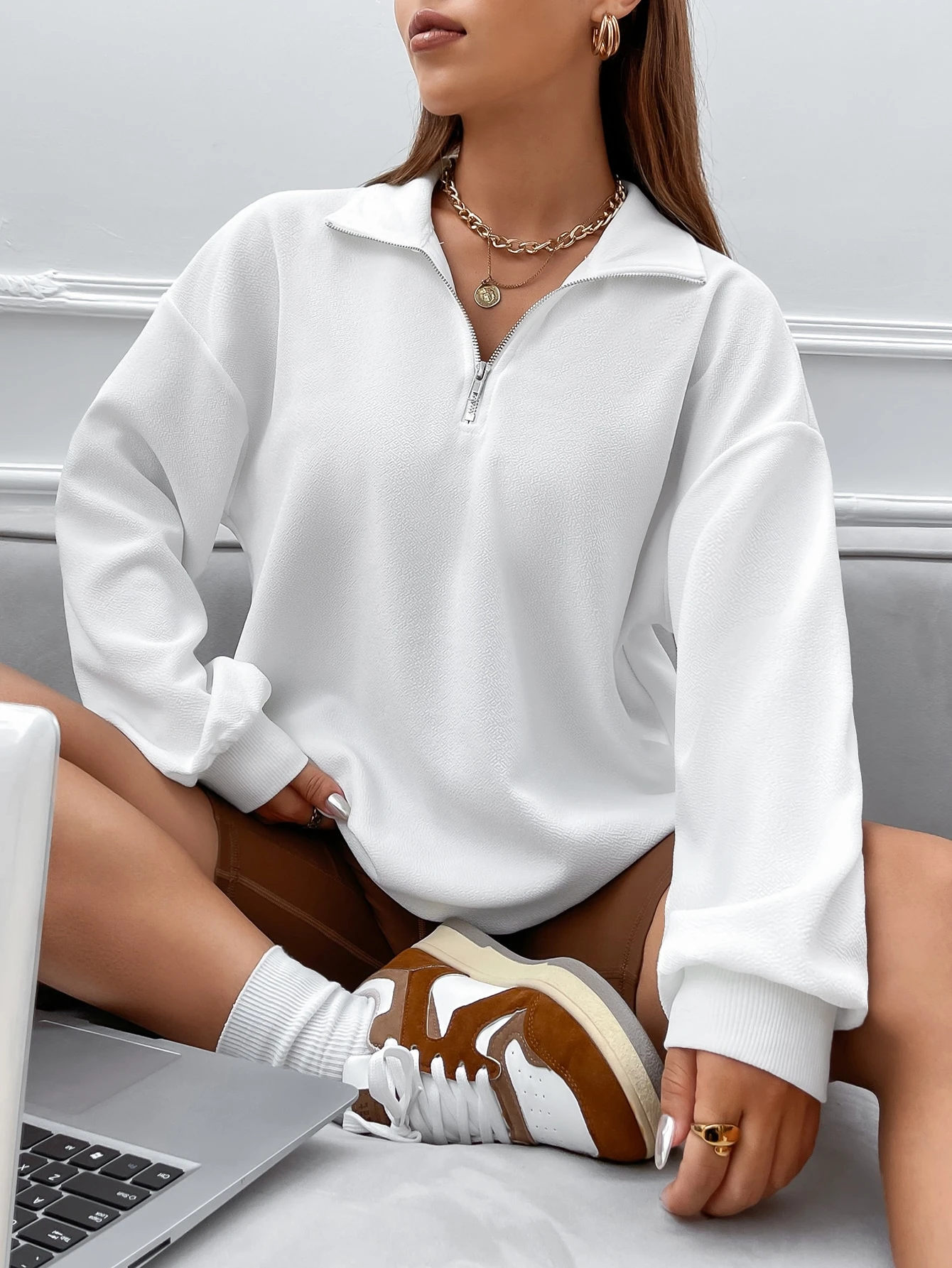 SXV Half zip Solid Color Drop Shoulder White Sweatshirt