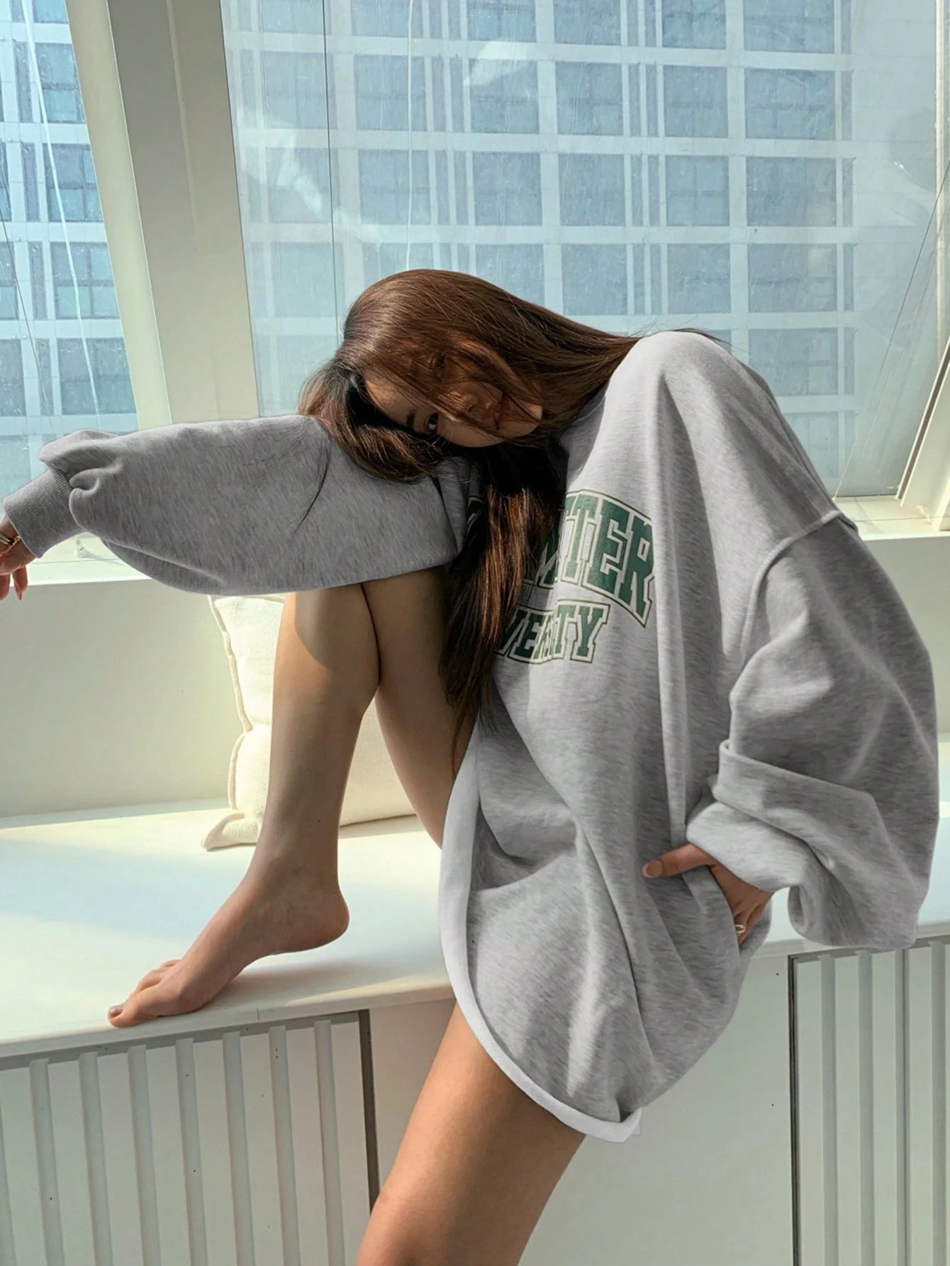 SXV Loose Fit Letter Graphic Crew Neck Thermal Lined Pullover Sweatshirt For Women Fall,Winter