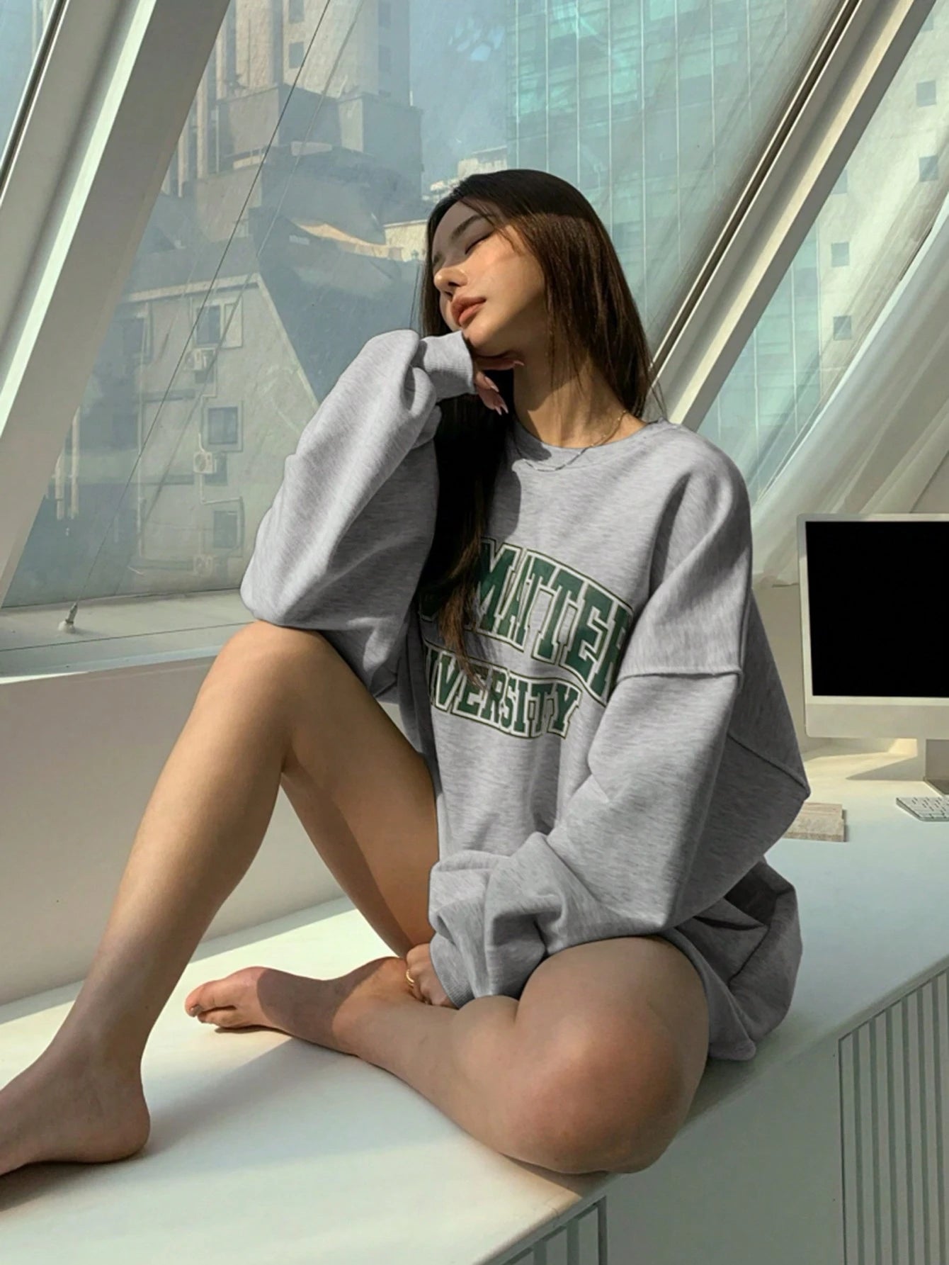 SXV Loose Fit Letter Graphic Crew Neck Thermal Lined Pullover Sweatshirt For Women Fall,Winter