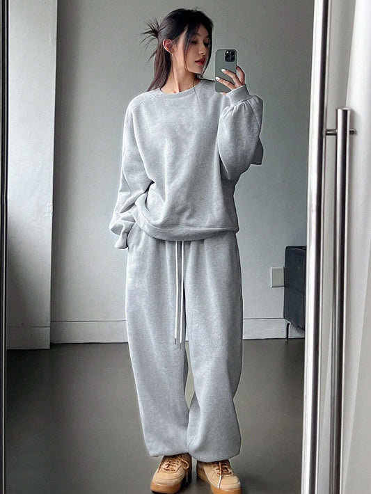 SXV 2pcs Women's Casual Solid Color Crew Neck Loose Fit Sweater And Drawstring Straight Leg Pants Set