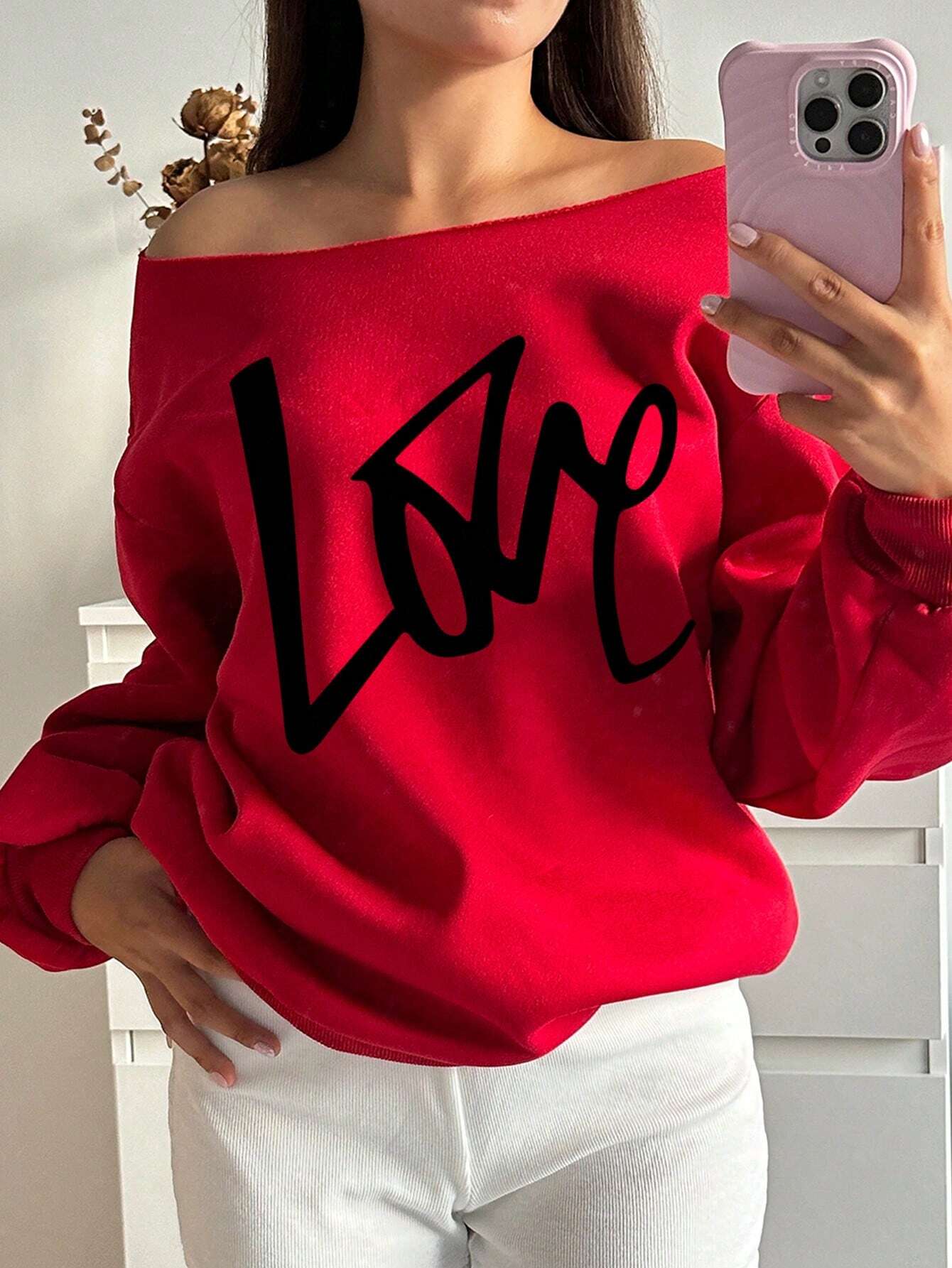 SXV Casual Minimalist Love Graffiti Print Loose Off-Shoulder Sweatshirt, Thickened Red