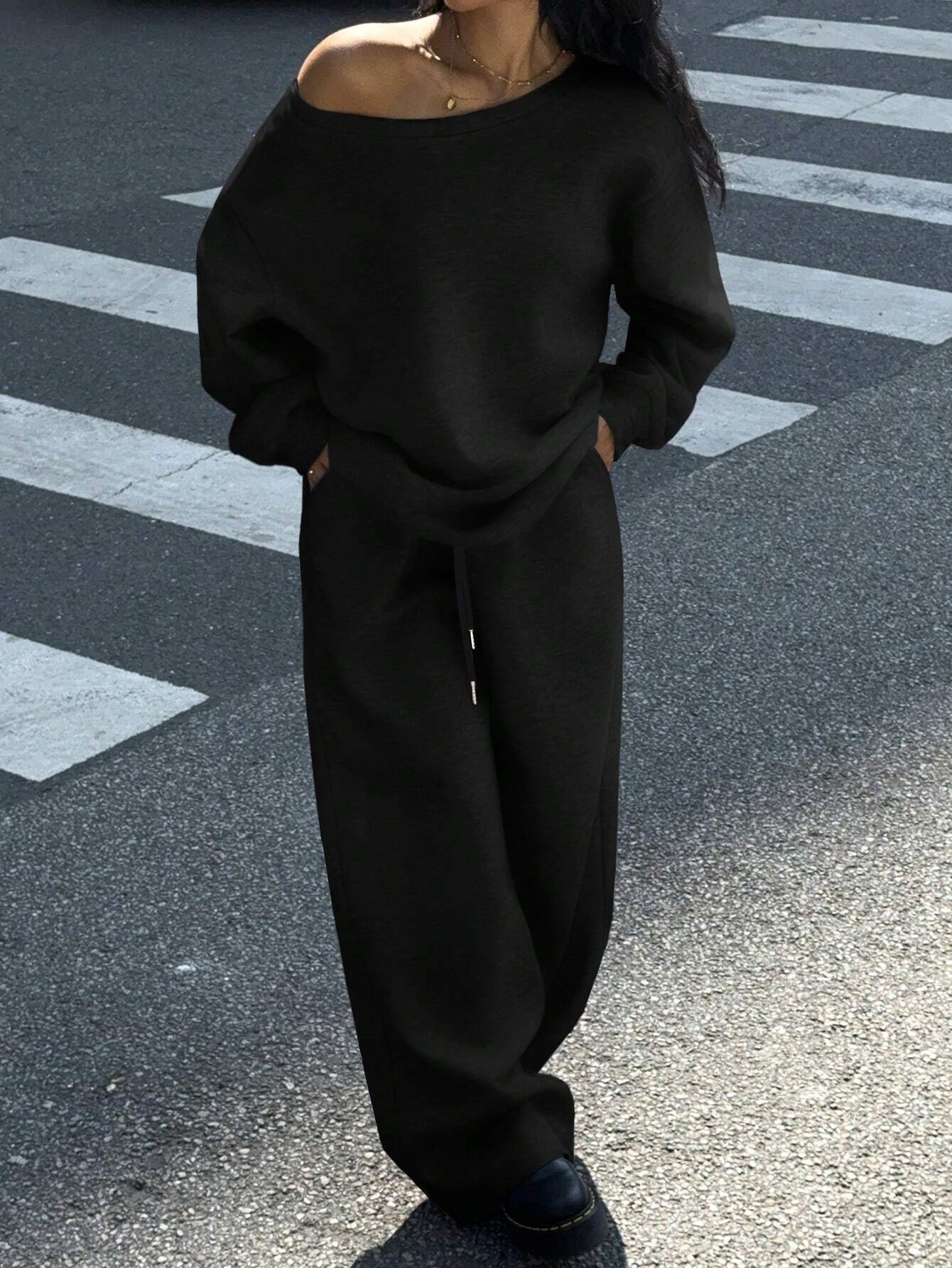 SXV 2pcs Women's Black Wide Neckline Off-Shoulder Loose Casual Sweatshirt And Wide Leg Sweatpants Set