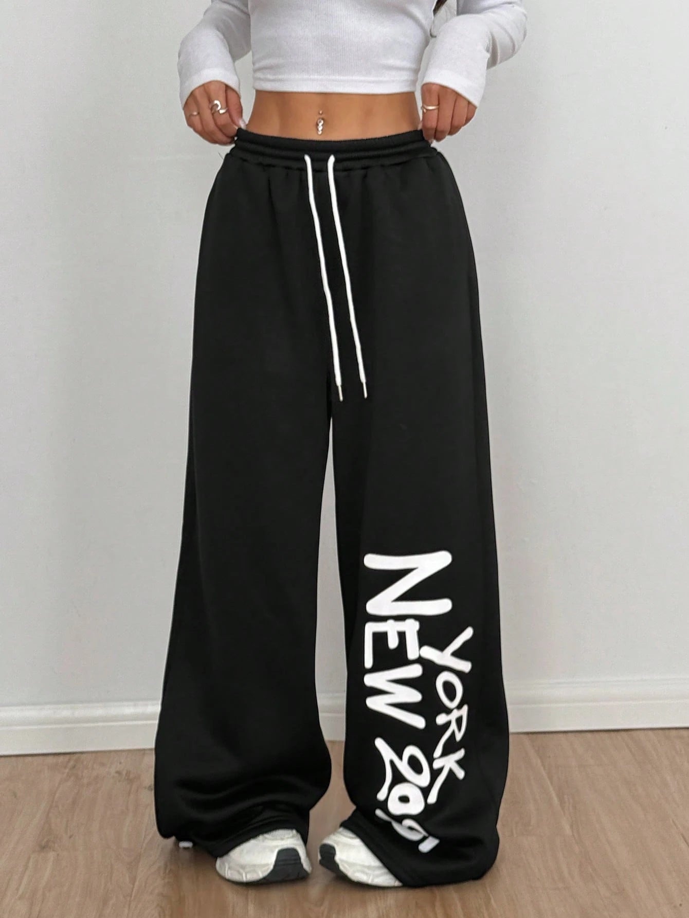 SXV Women's Casual Letter Print Straight-Leg Sweatpants, Black, Spring And Autumn