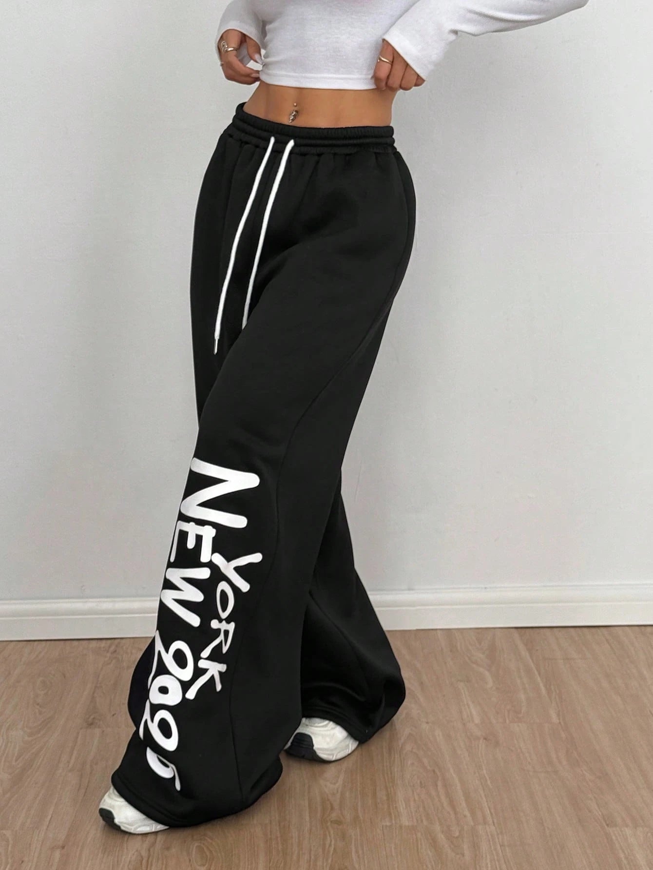 SXV Women's Casual Letter Print Straight-Leg Sweatpants, Black, Spring And Autumn
