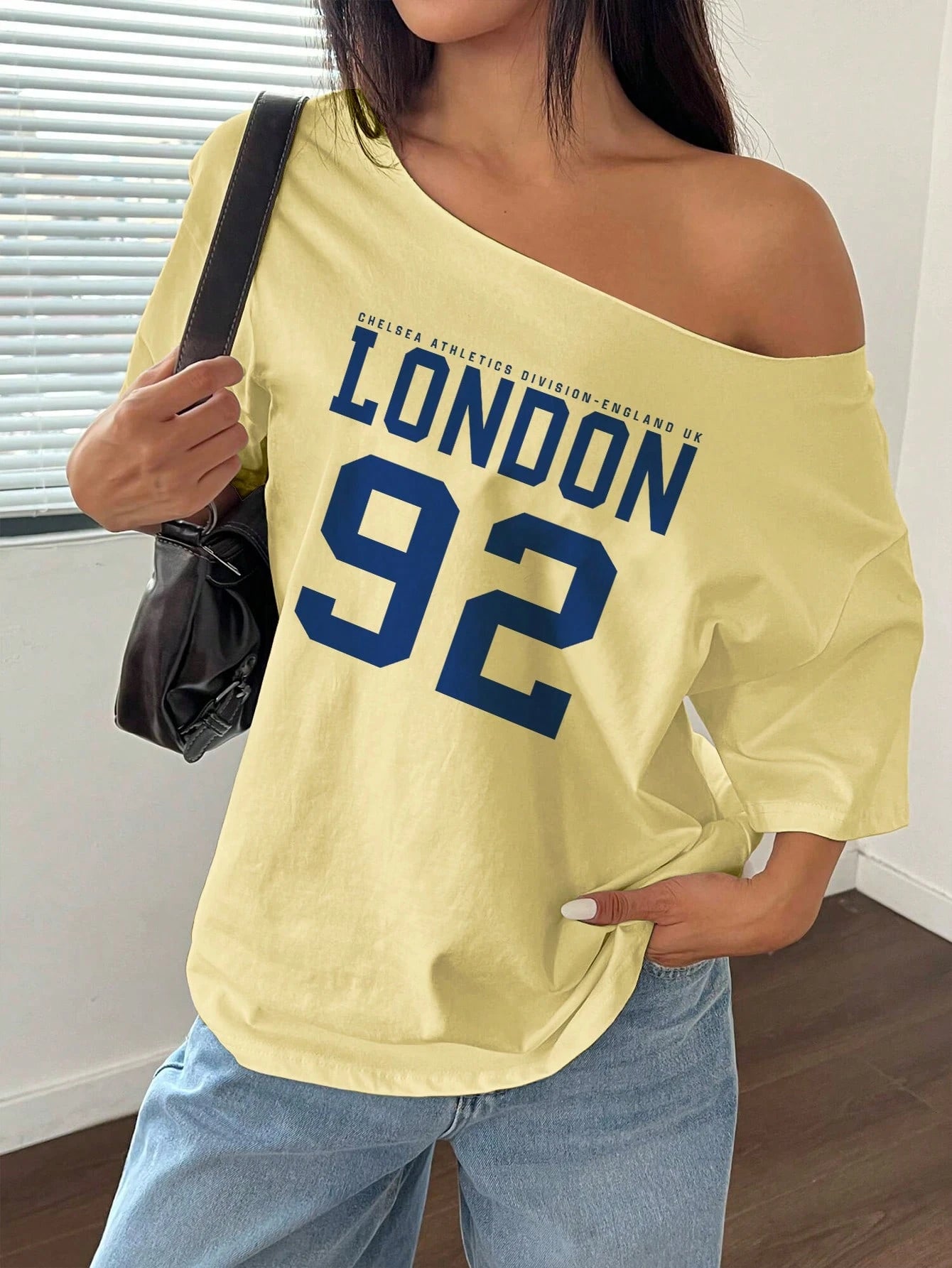 SXV Oversized Off-Shoulder Loose London 92 Print Oblique Shoulder T-Shirt Graphic Tees