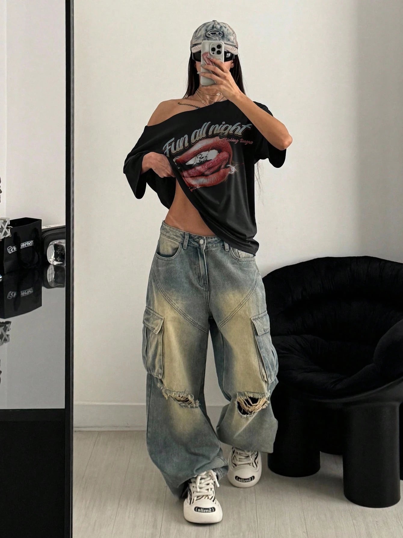 SXV Women's Loose Punk Subculture Lip Print Black Short Sleeve Oversized T-Shirt