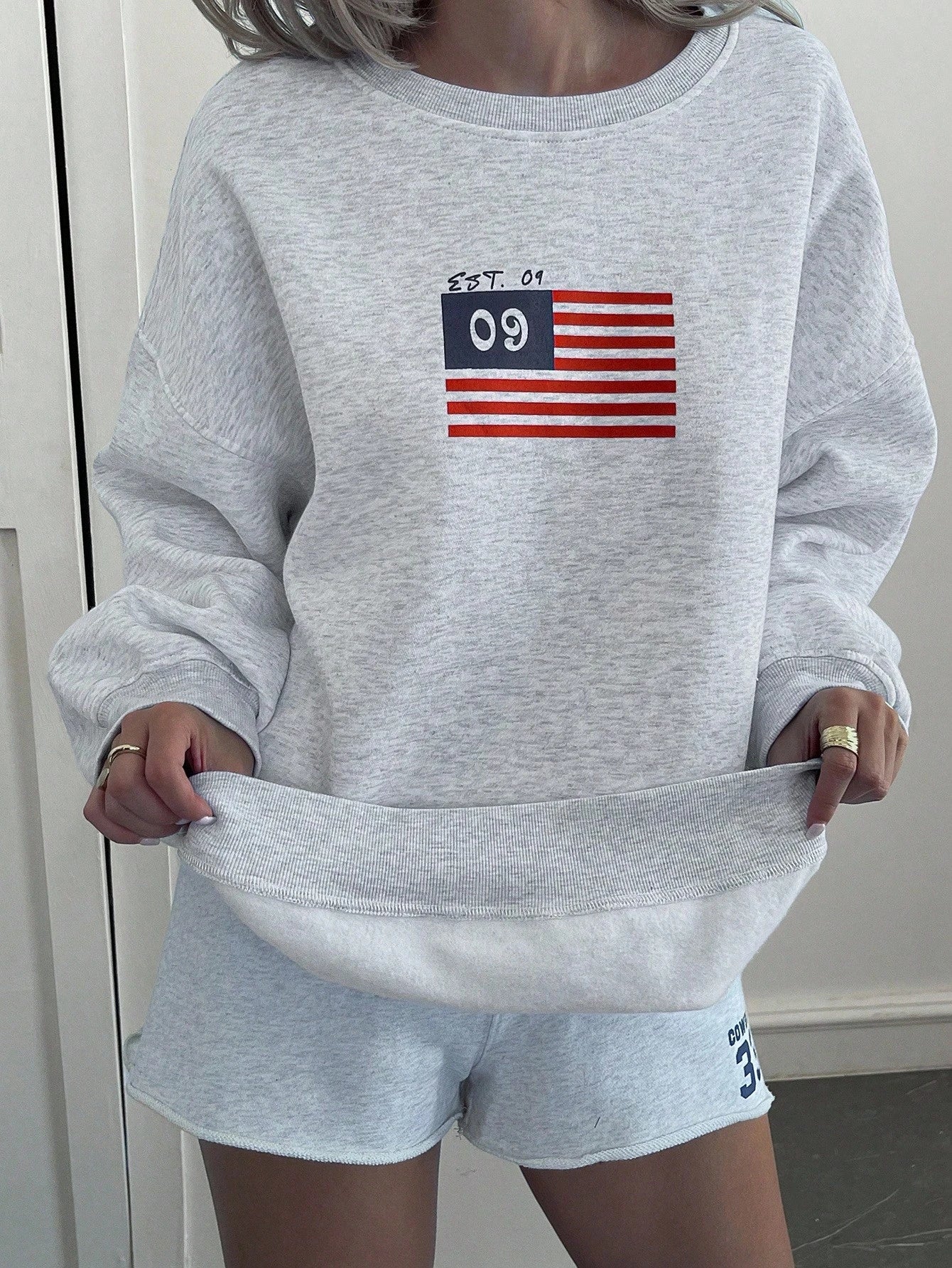 SXV EST09 Women's Loose Flag Print Drop Shoulder Long Sleeve Casual Fleece Sweatshirt
