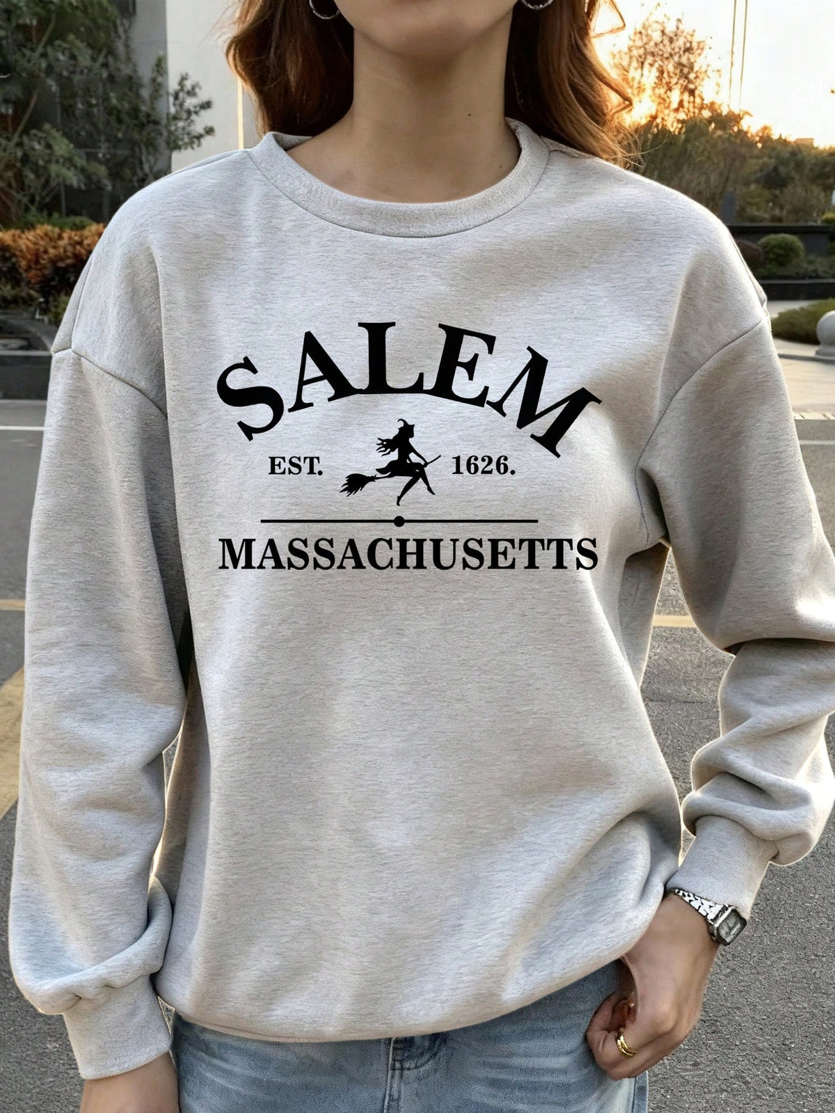 SXV SALEM MASSACHUSETTS, Witch Themed Graphic Oversized Casual Crew Neck Long Sleeve Sweatshirt For Women