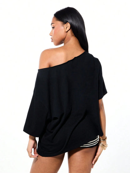 SXV Off Shoulder Graphic T Shirt With Girl Kisser Print