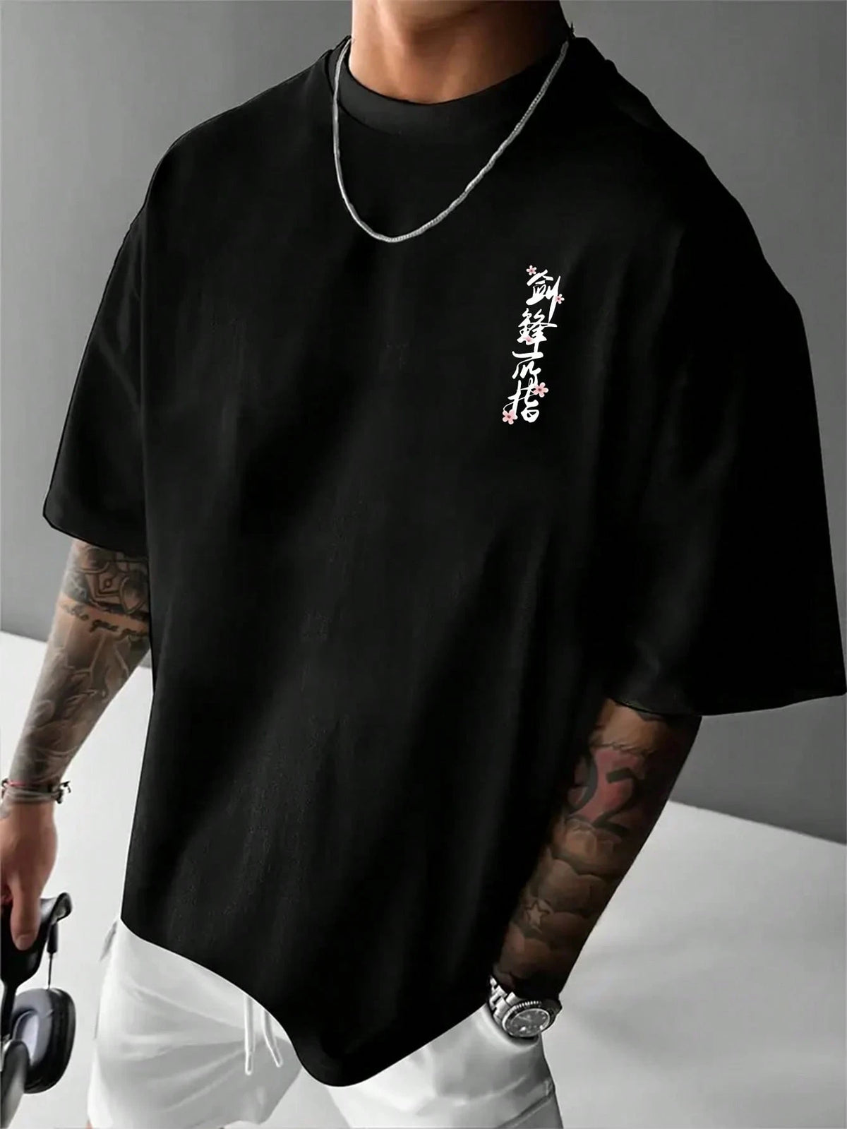 SXV Japanese Cyberpunk Illustration Print Black Crew Neck Short Sleeve T-Shirt
