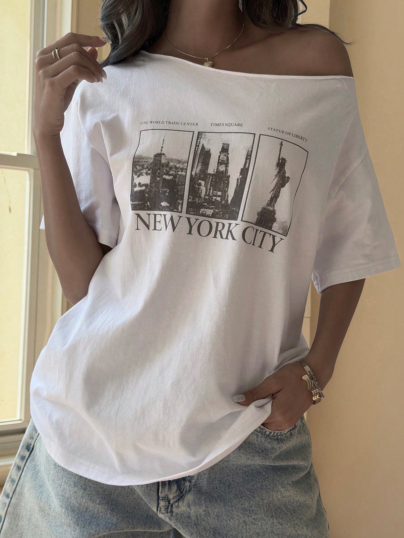 SXV Letter & Building Print Loose Fit Asymmetrical Shoulder Short Sleeve T-Shirt Summer
