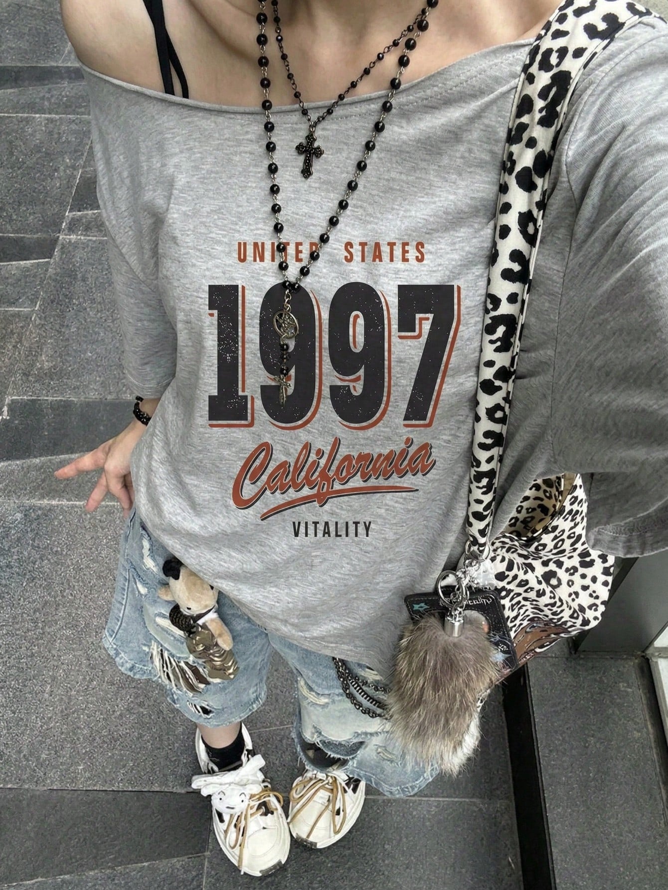 SXV Y2K Retro California 1997 Letter Graphic Cold Shoulder Loose Gray Asymmetric Hem T-Shirt