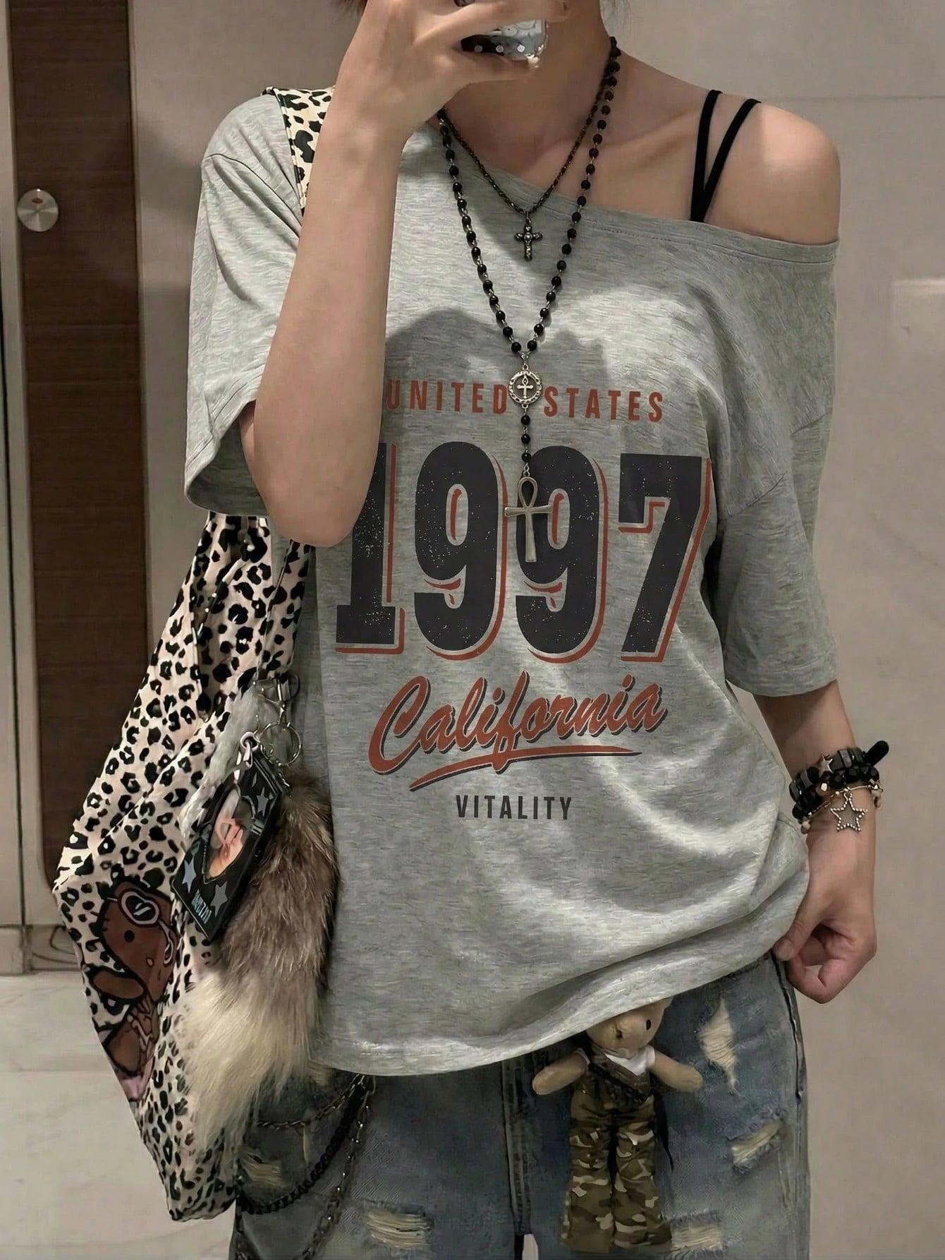 SXV Y2K Retro California 1997 Letter Graphic Cold Shoulder Loose Gray Asymmetric Hem T-Shirt