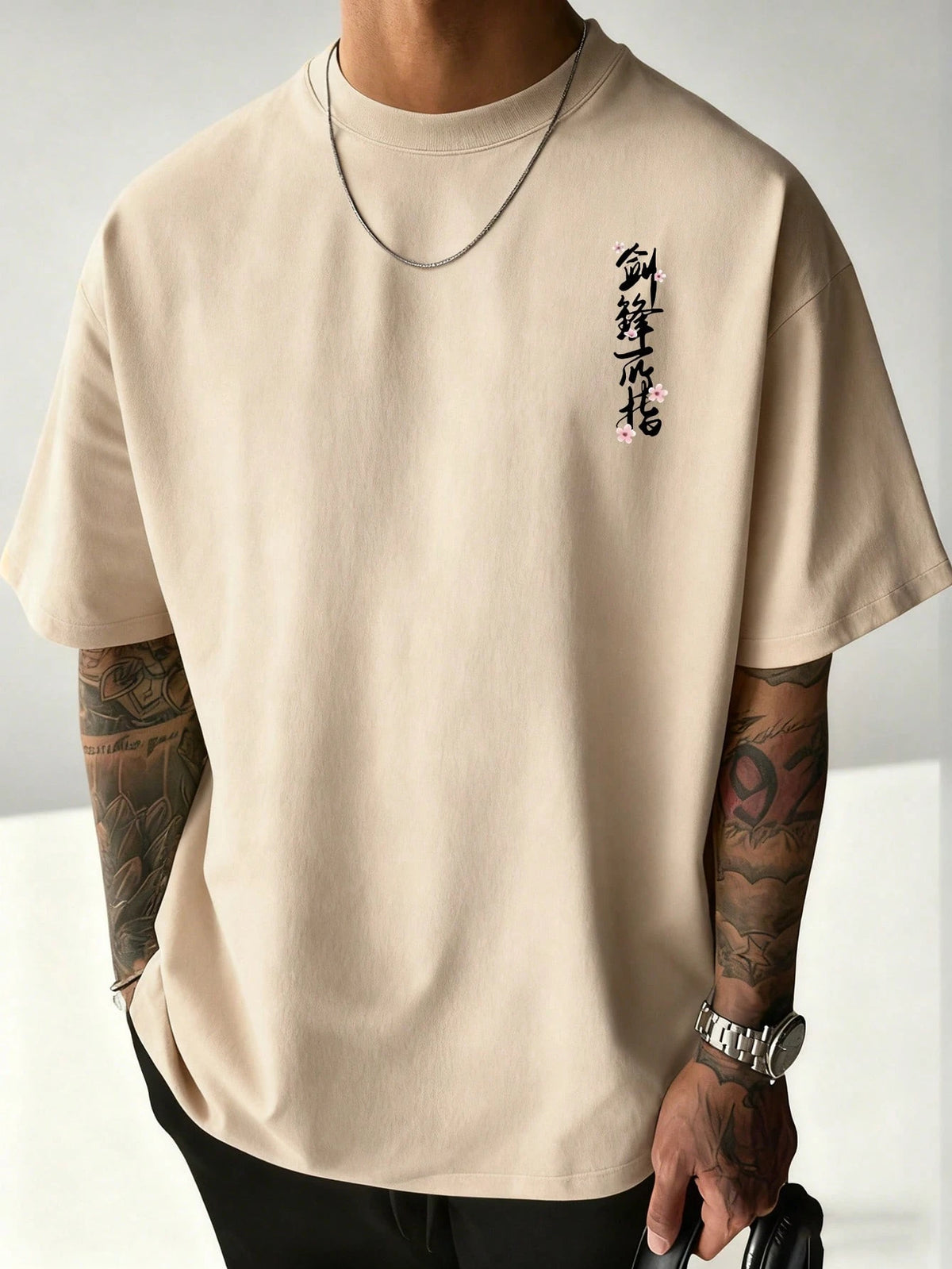 SXV Japanese Cyberpunk Illustration Print Black Crew Neck Short Sleeve T-Shirt