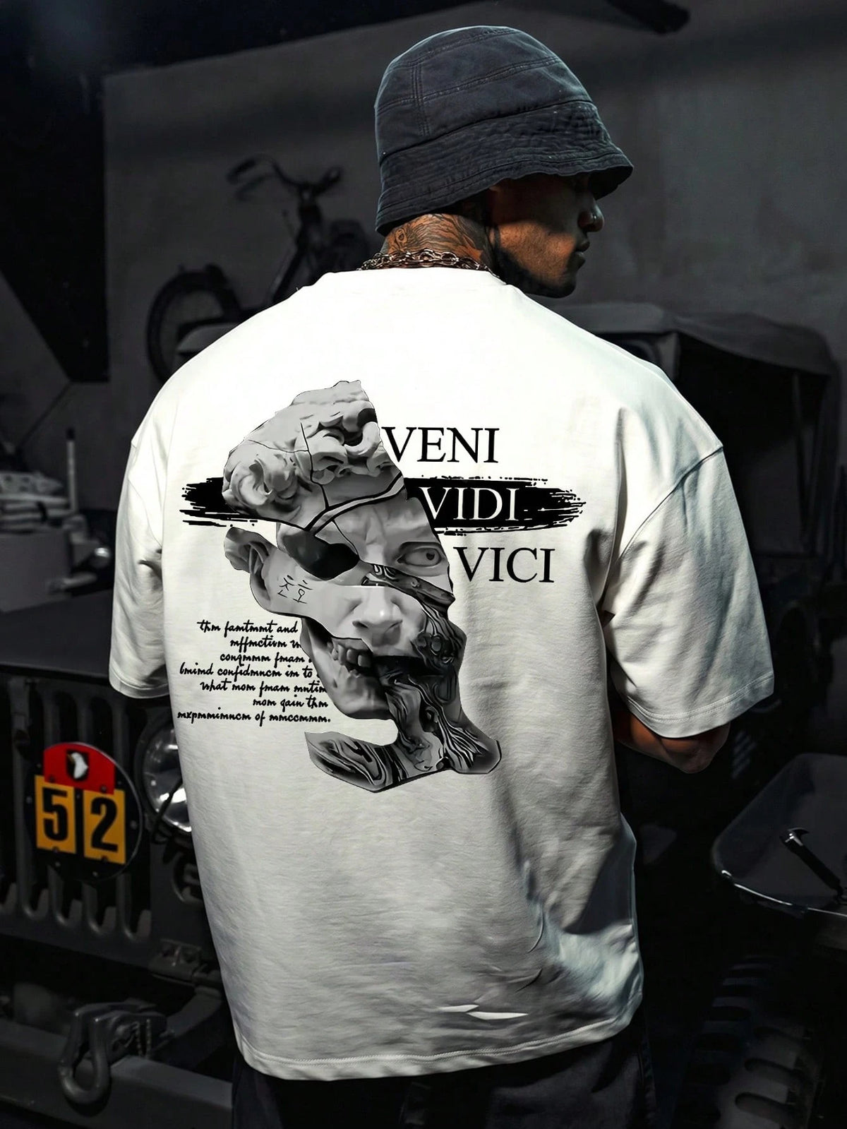 SXV Gothic Broken Statue Print Men's Loose Fit T-Shirt