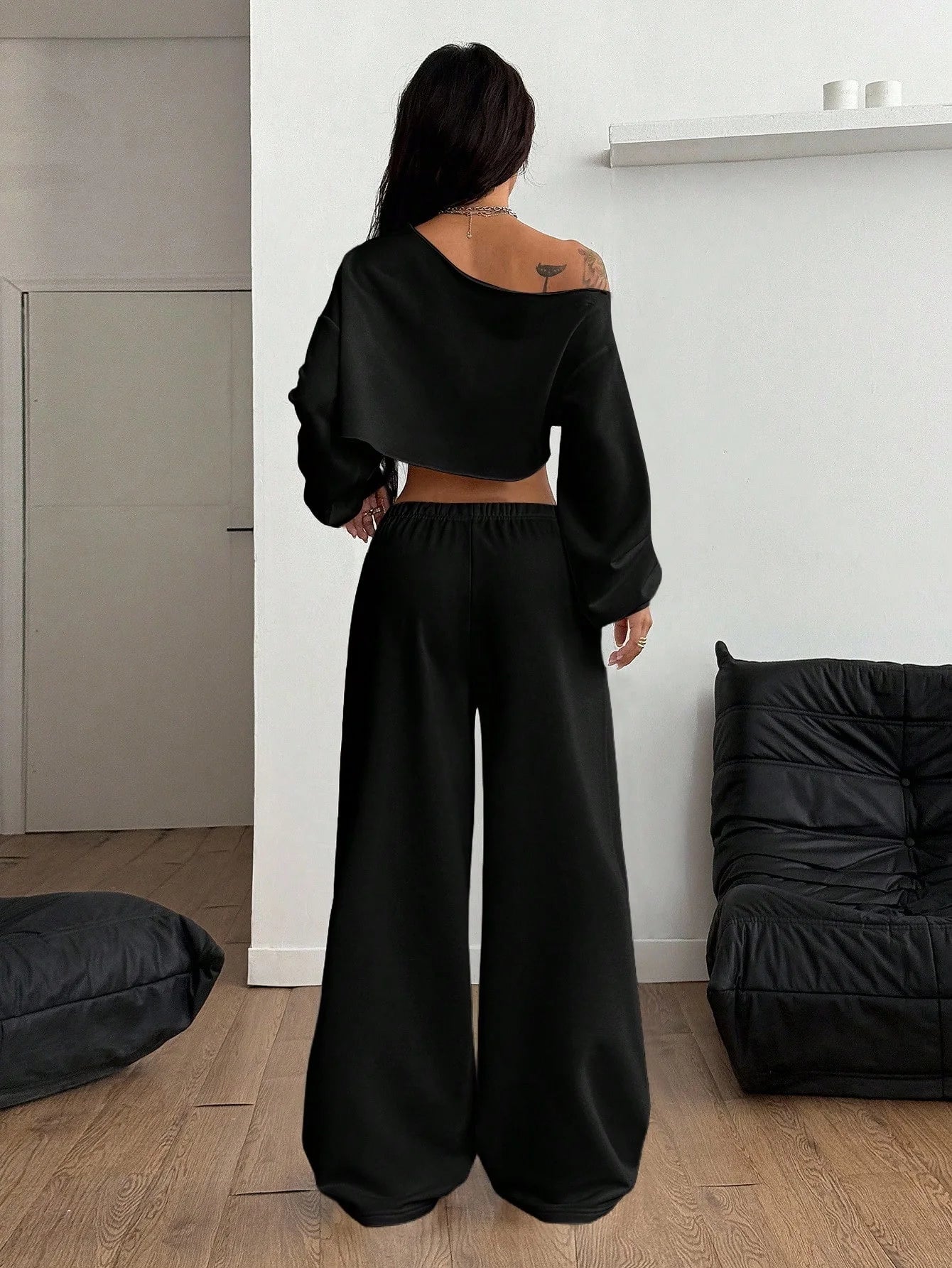 SXV Winter Going Out Streetwear Rave Cowgirl Sportswear Casual Music Festival Graphics Cropped Over Size Asymmetrical Neck Off Shoulder White Long Sleeve T-Shirt