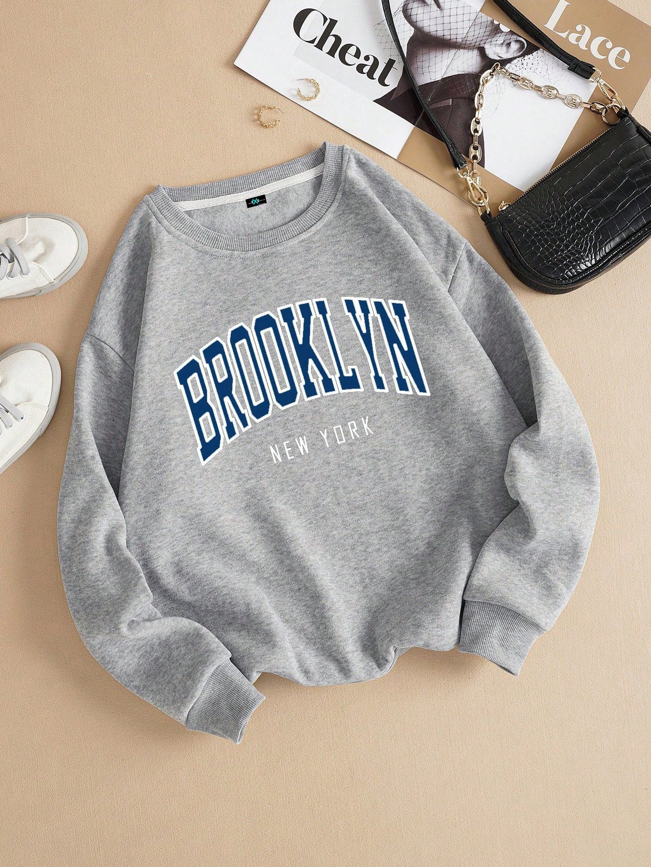 SXV Letter Graphic Thermal Lined Sweatshirt Pullover Fall Outfit