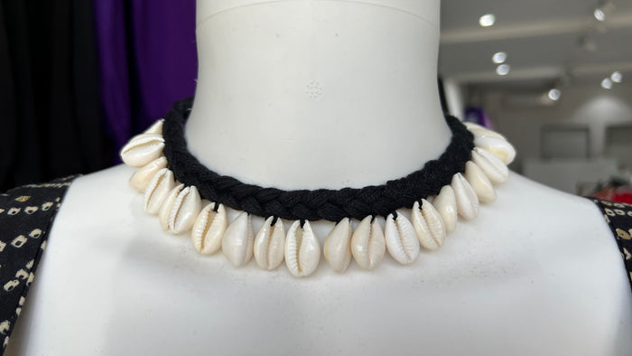 Kodi seashell choker for navratri